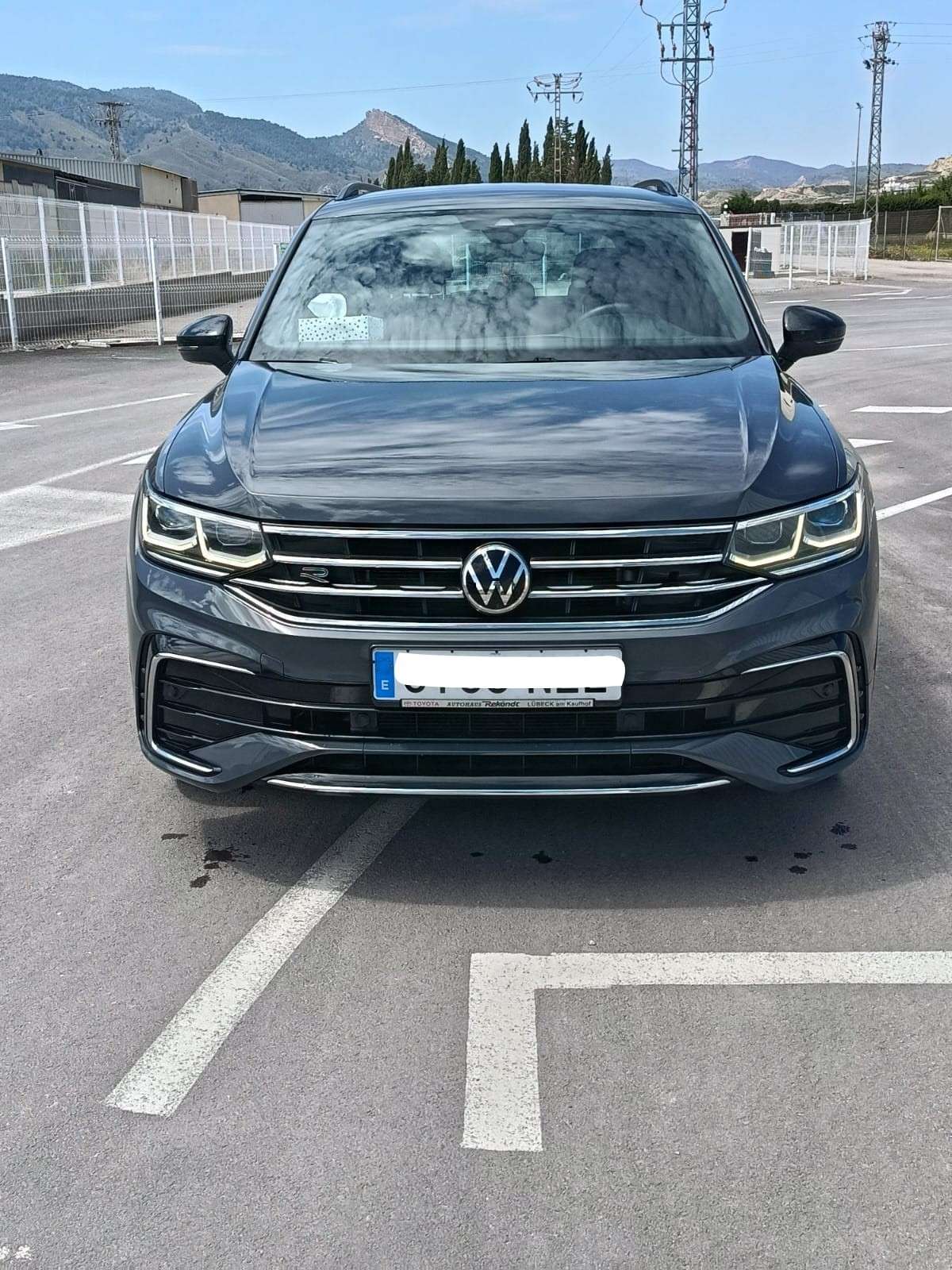 Volkswagen Tiguan 2.0TDI R-Line 110kW - foto 1