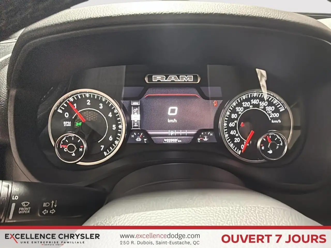 RAM 1500 снимка RAM 1500