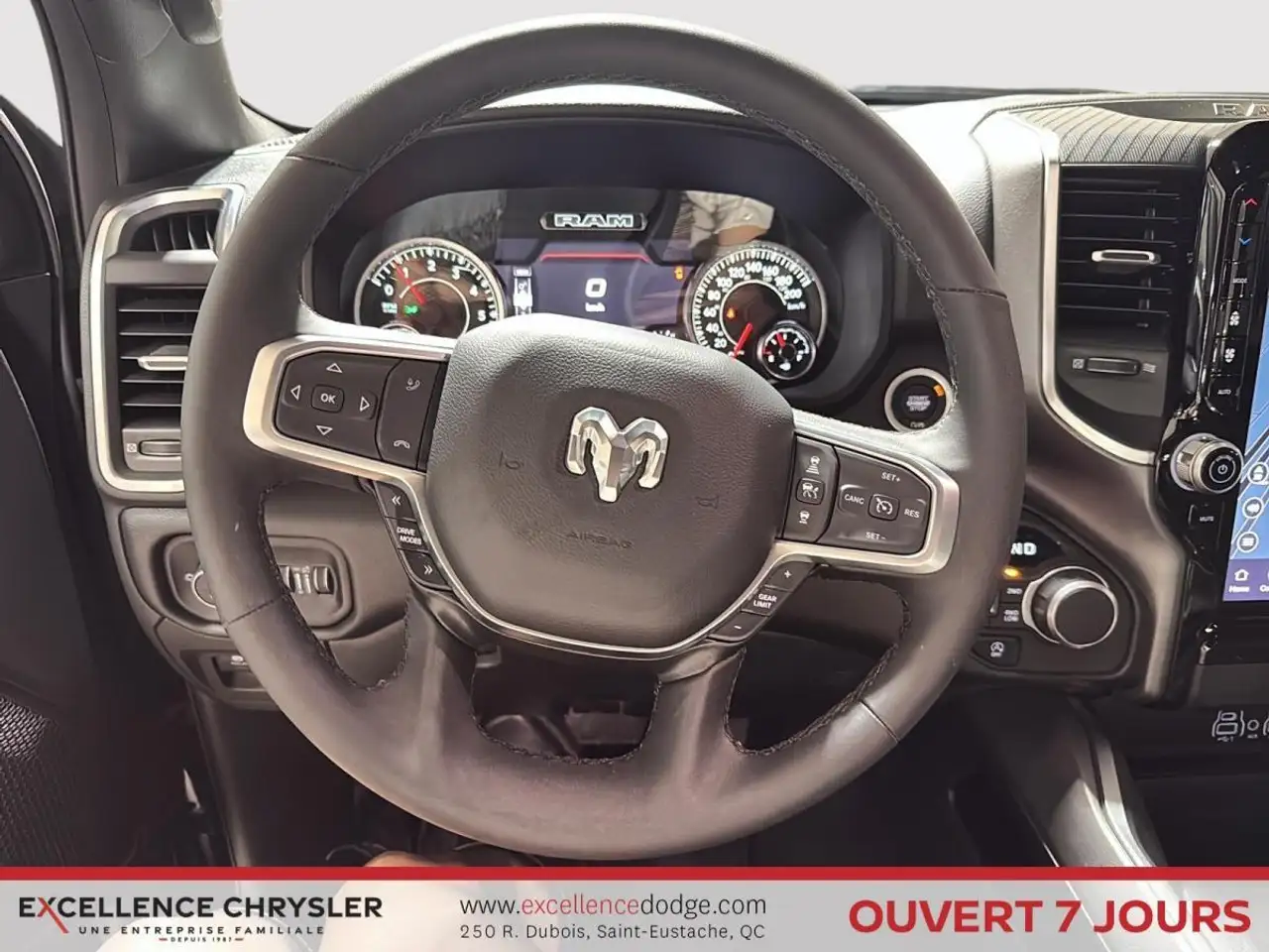 RAM 1500 снимка RAM 1500