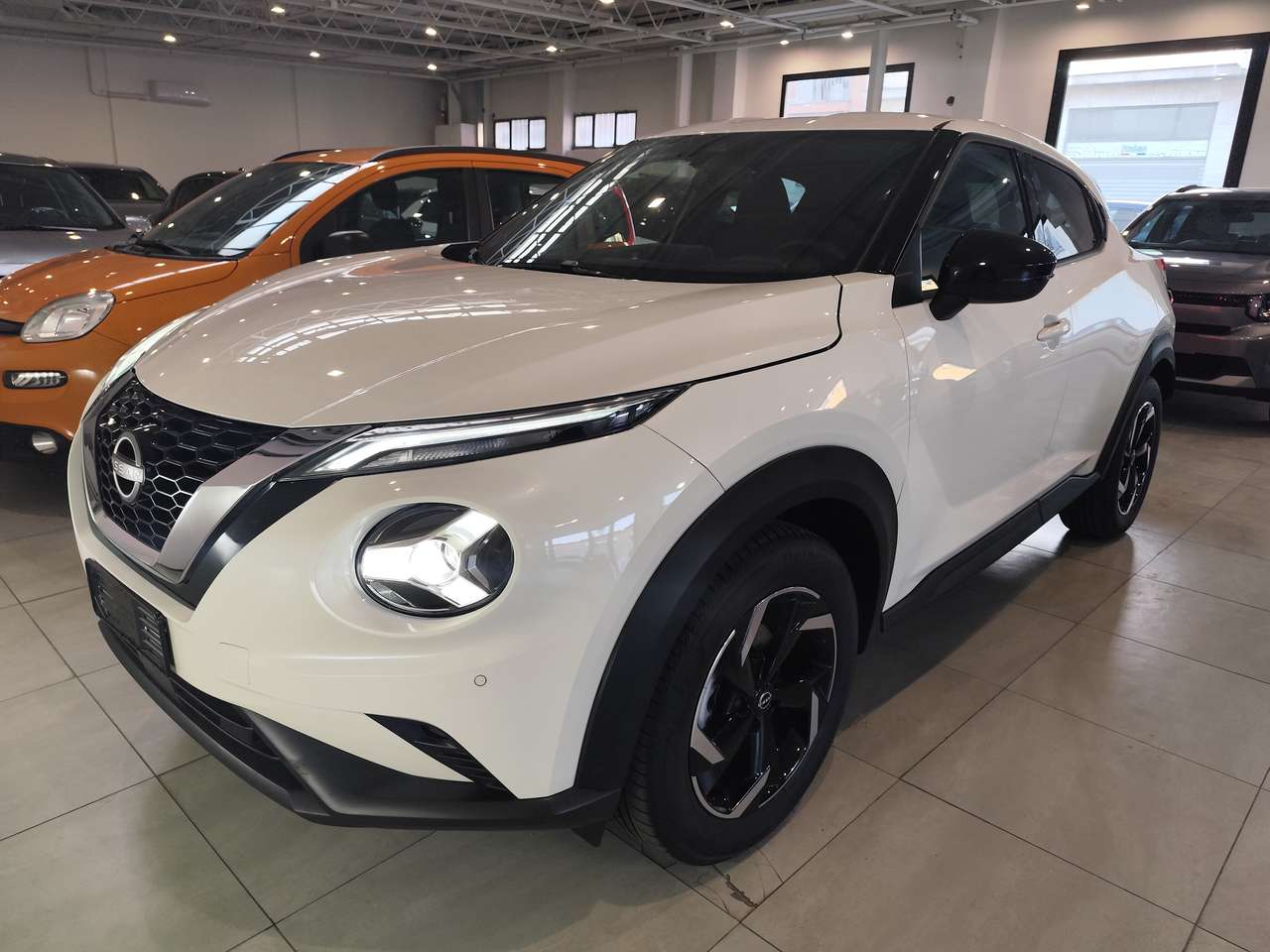 Nissan Juke Juke 1.0 dig-t N-Connecta 114cv cambio automatico
