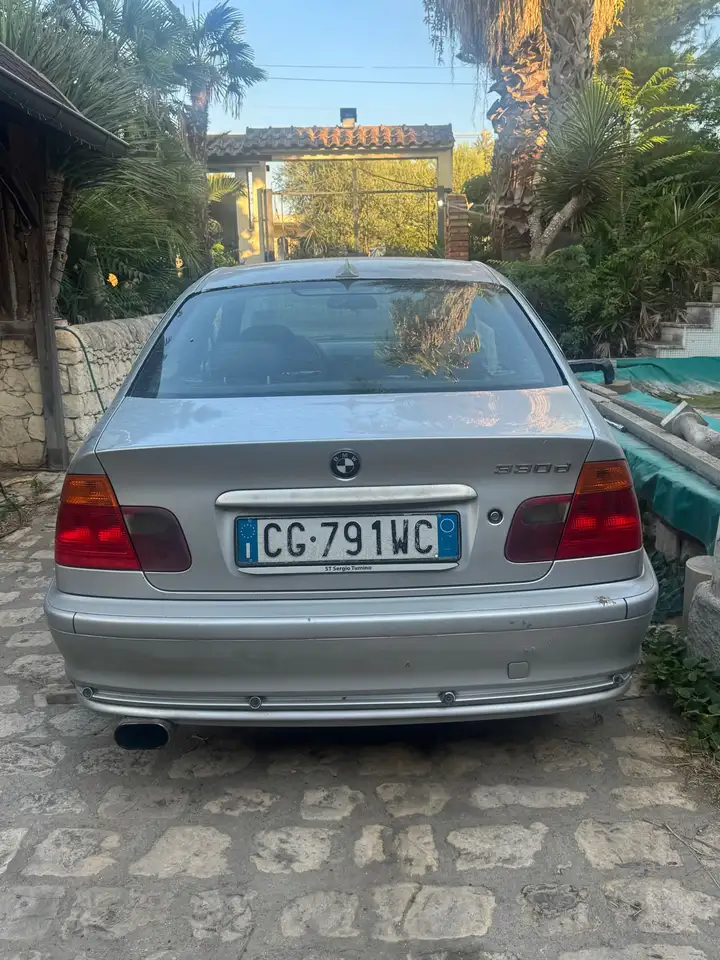 BMW 330d, foto 4