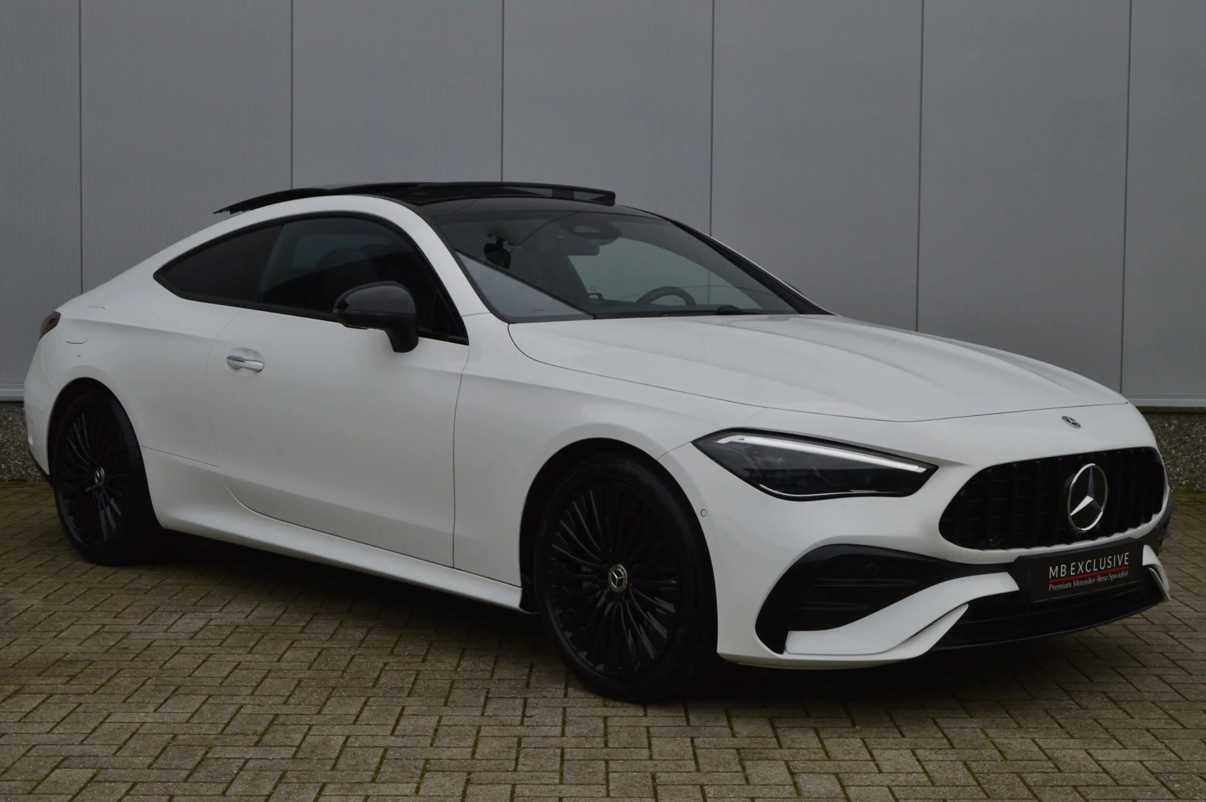 Mercedes-Benz CLE 180 Coupé AMG Premium Plus Night Edition AUT9 2025 — photo 3