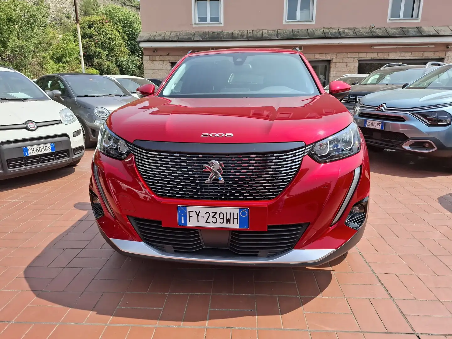 Peugeot 2008 2008 1.2 puretech Allure Pack s Rosso - 1