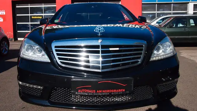 Mercedes-Benz S 63 AMG Driver's und Performance Package