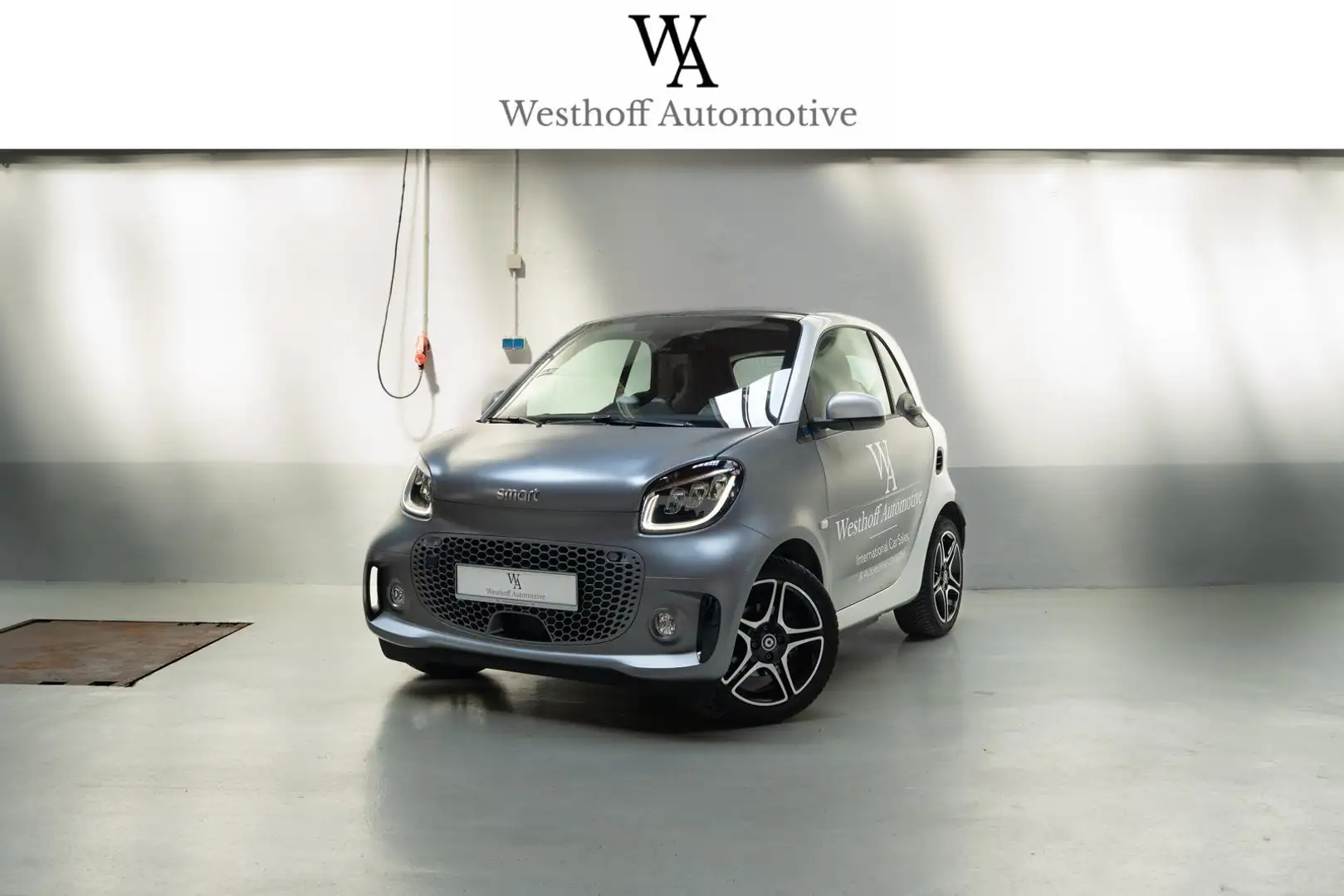 smart forTwo prime 22KW LED Pano Kamera Leder Navi DAB Silber - 1
