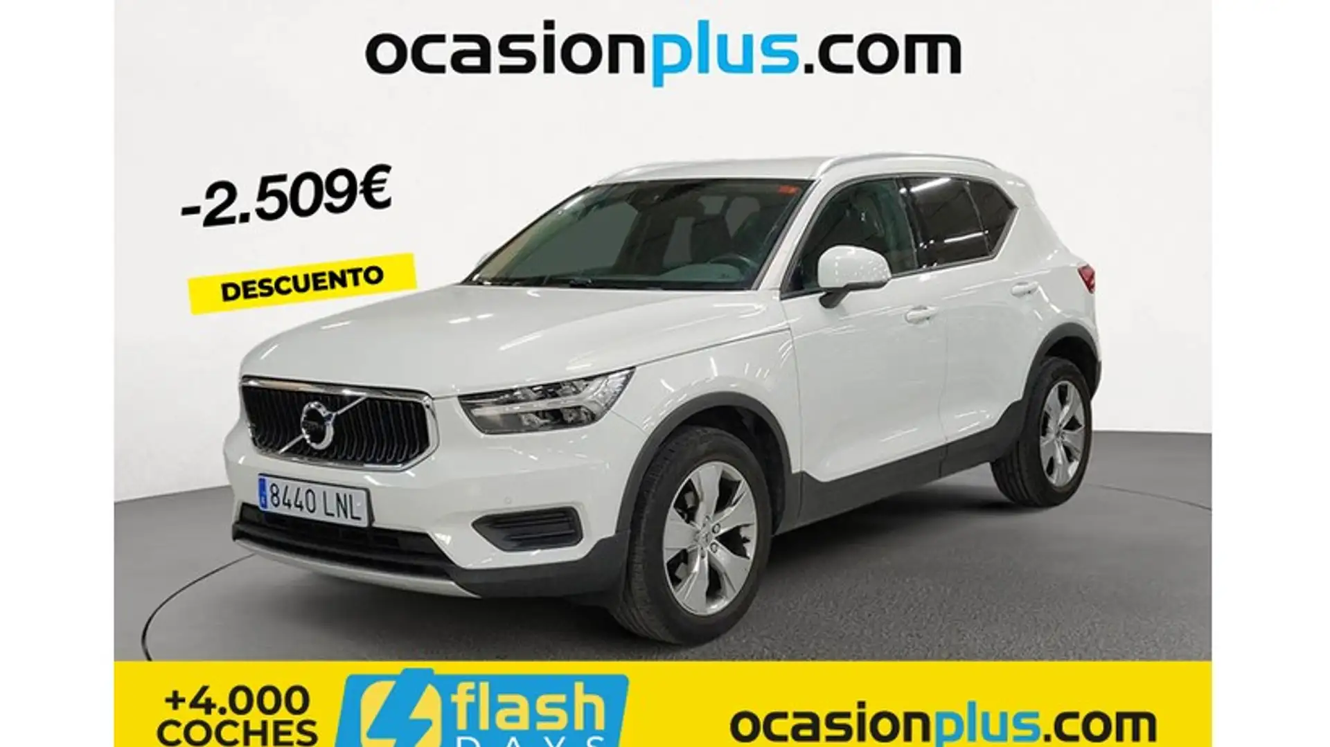 Volvo XC40 T2 Momentum Pro Blanco - 1