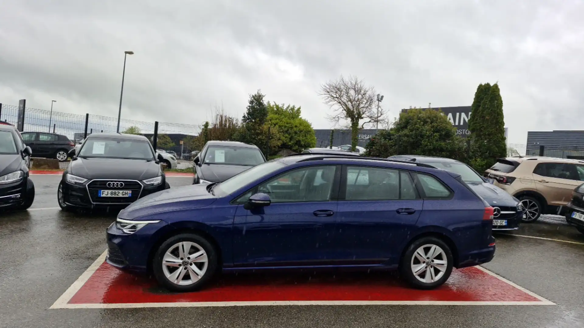 Volkswagen 1.0 TSI OPF 110 BVM6 LIFE BUSINESS Albastru - 2