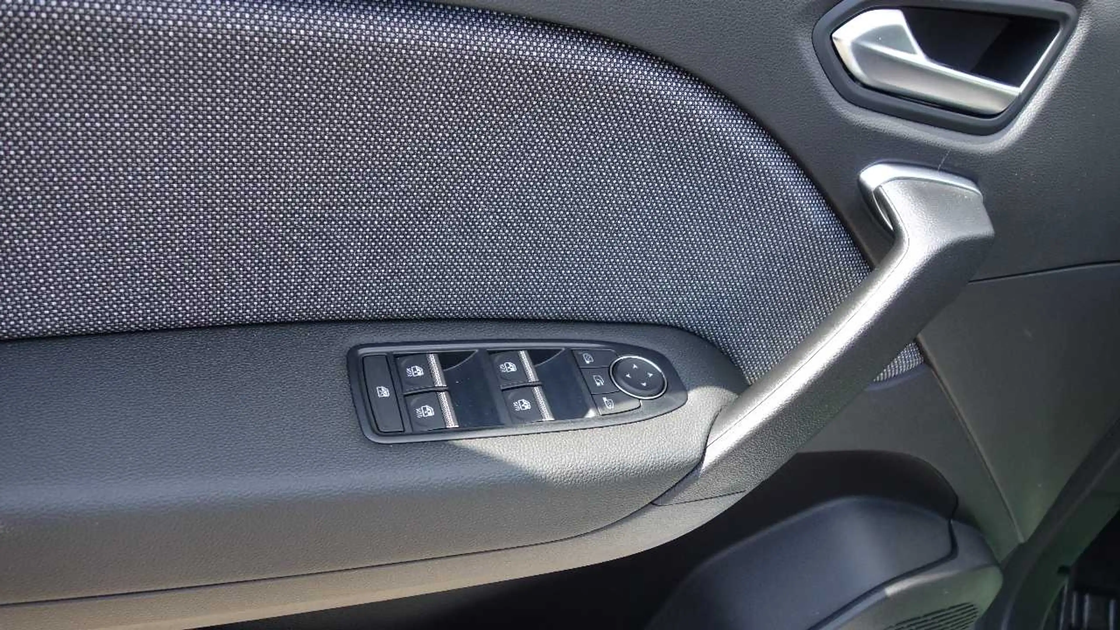 Mitsubishi Grandis Intro Edition 1.3 T elektr.Heckklappe — photo 15
