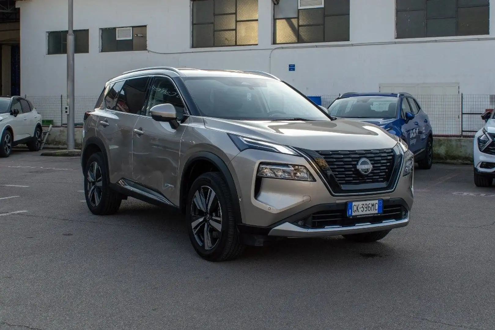 Nissan X-Trail e-Power e-4orce 4WD 7 posti Tekna aziend. Gris - 1