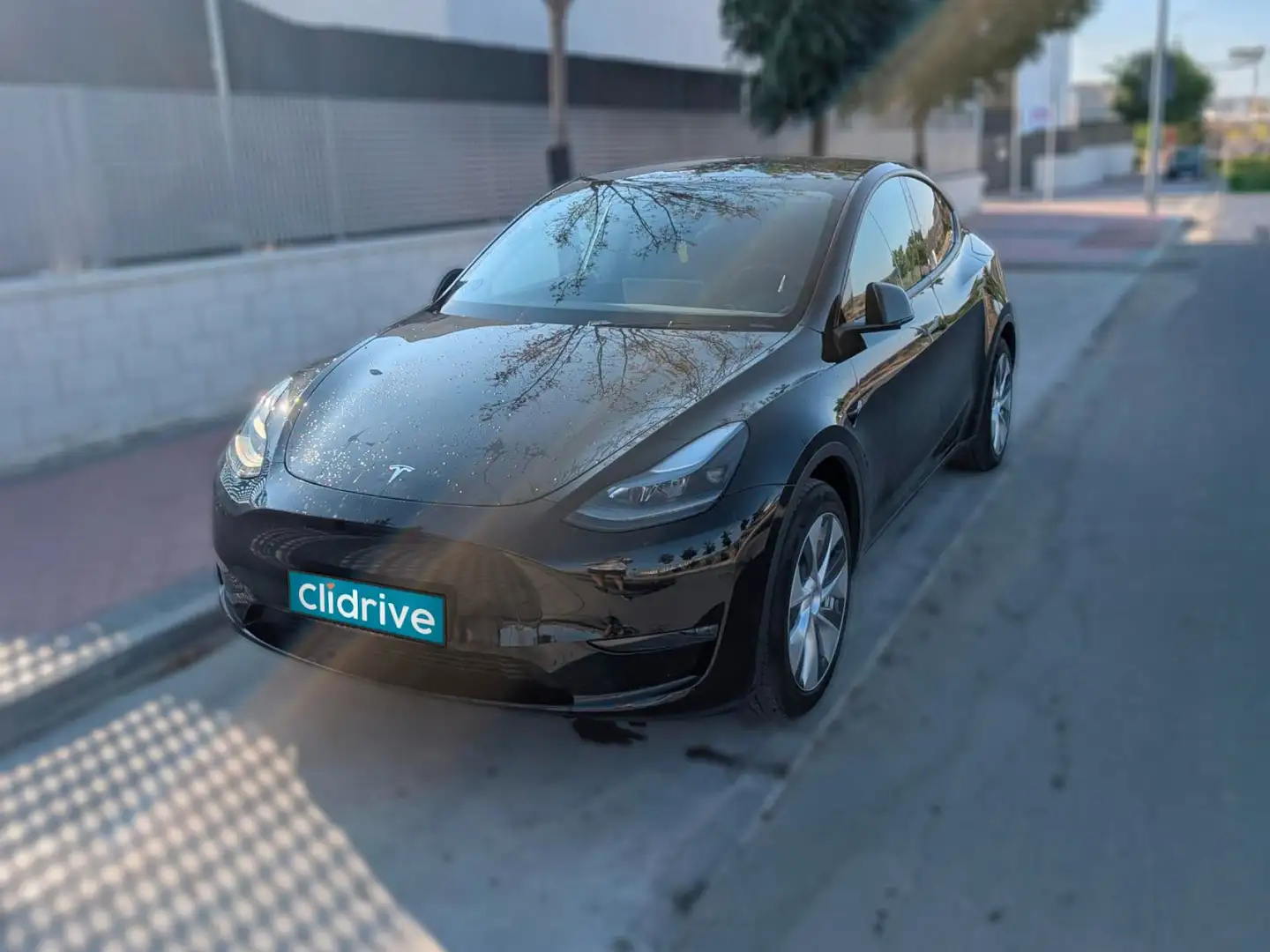 Tesla Model Y Gran Autonomía 4WD Negro - 2