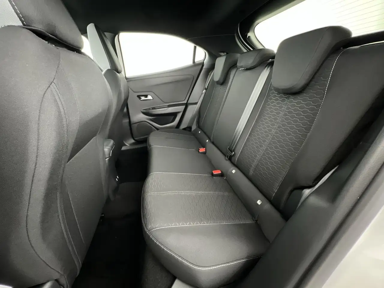 Opel Mokka Hybrid Edition 1.2*PDCh*SHZ*PDCh*uvm 8
