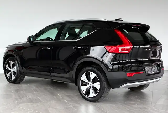 Volvo XC40 view 10