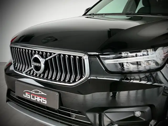 Volvo XC40 view 5