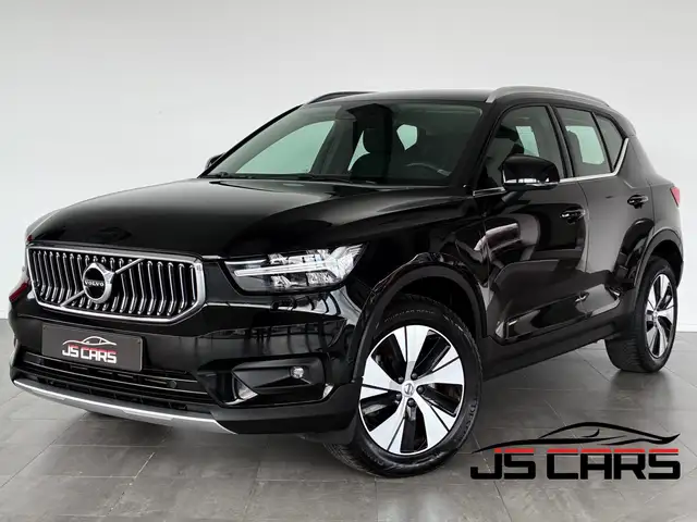 2021 Volvo XC40 in Black for sale