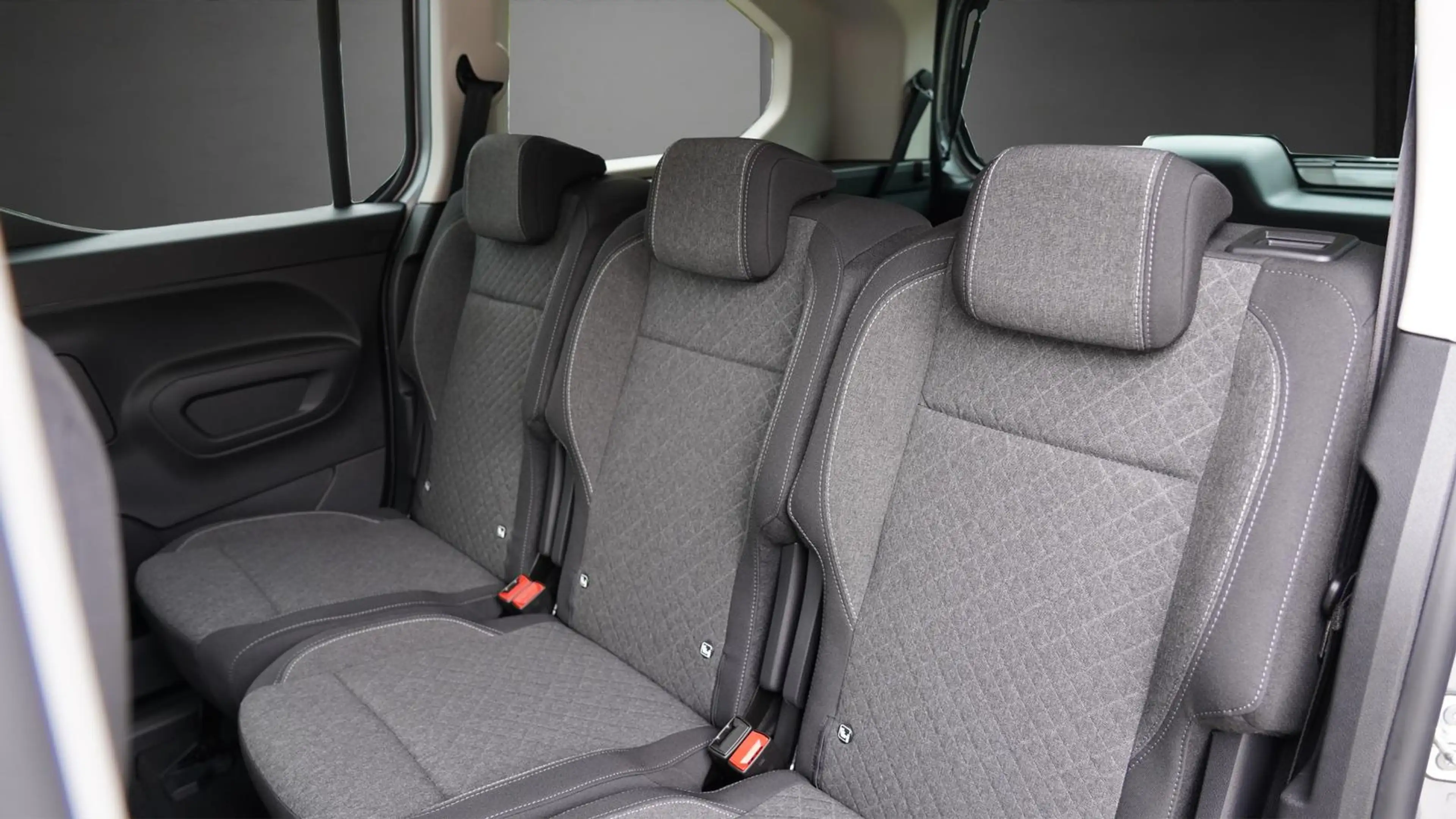 Opel Combo XL Life 1.5 CDTI*7 Sitze*LED*Lenkradheizung — photo 14