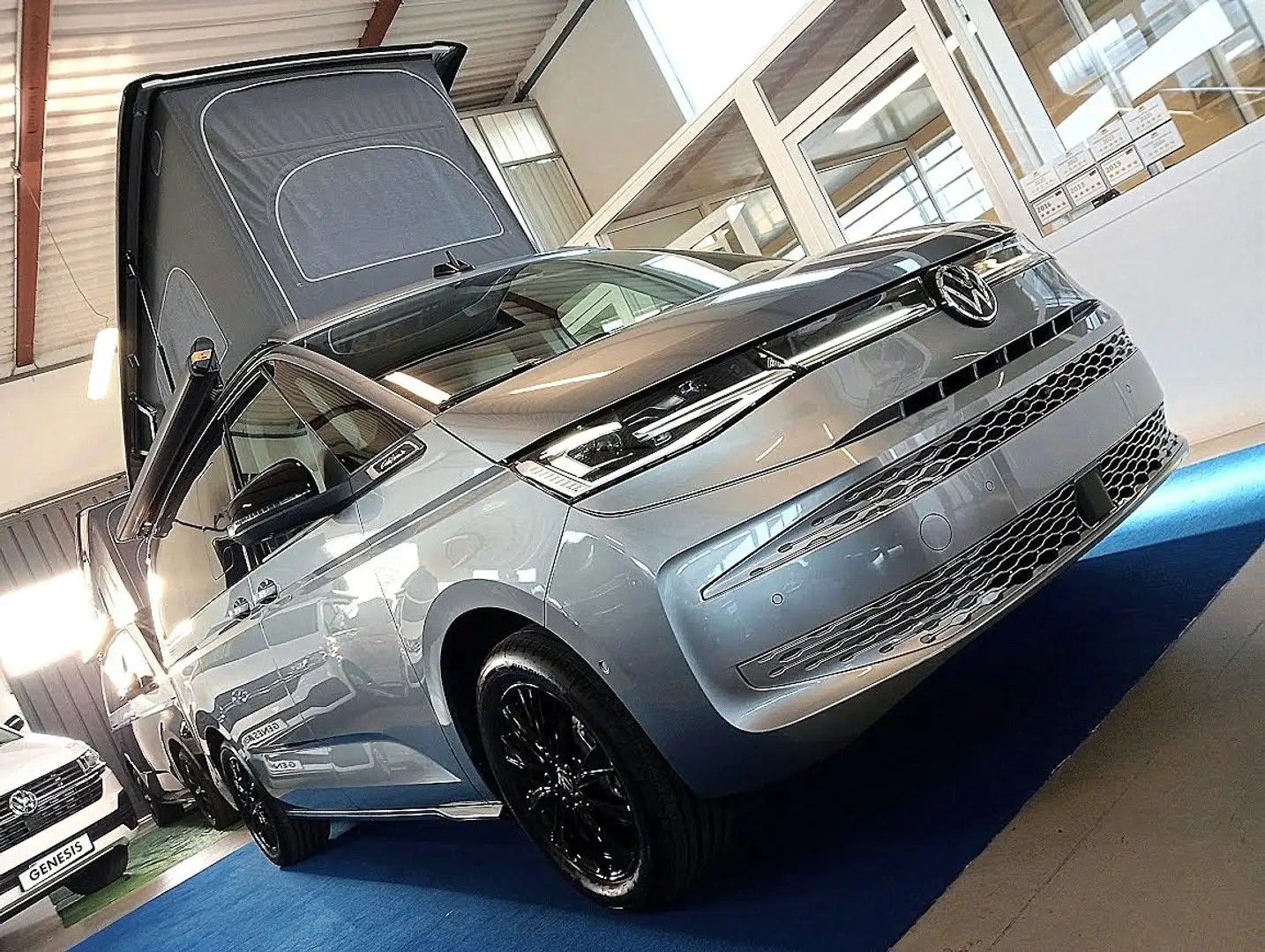 Volkswagen T7 California BEACH TOUR MY26 *REALE PRONTA CONSEGNA* Argento - 1