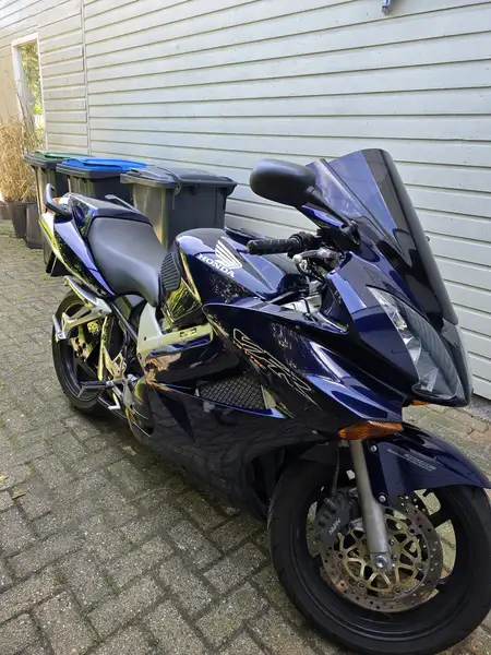 Honda VFR 800