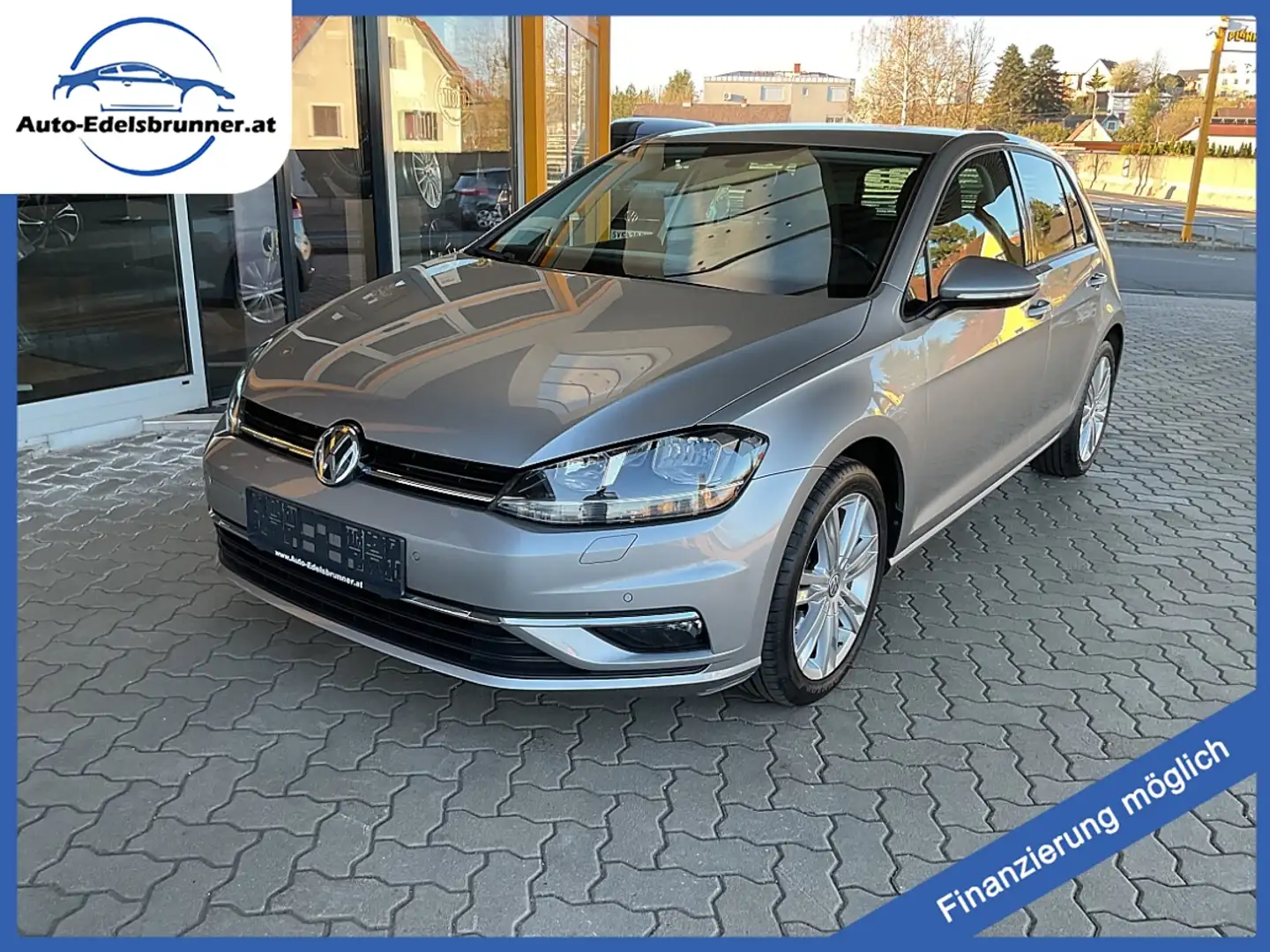 Volkswagen Golf R abbit 40 1,0 TSI**VIRTUAL*KAMERA*ACC*SHZ** Grau - 1