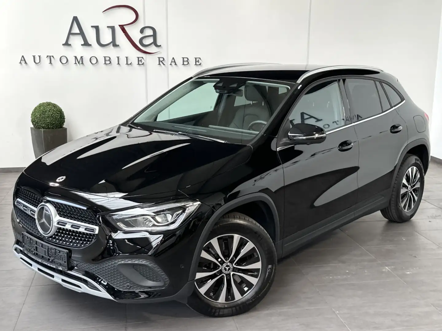 Mercedes-Benz GLA 220 Style NAV+LED+360°+WIDESCREEN+CARPLAY Noir - 1