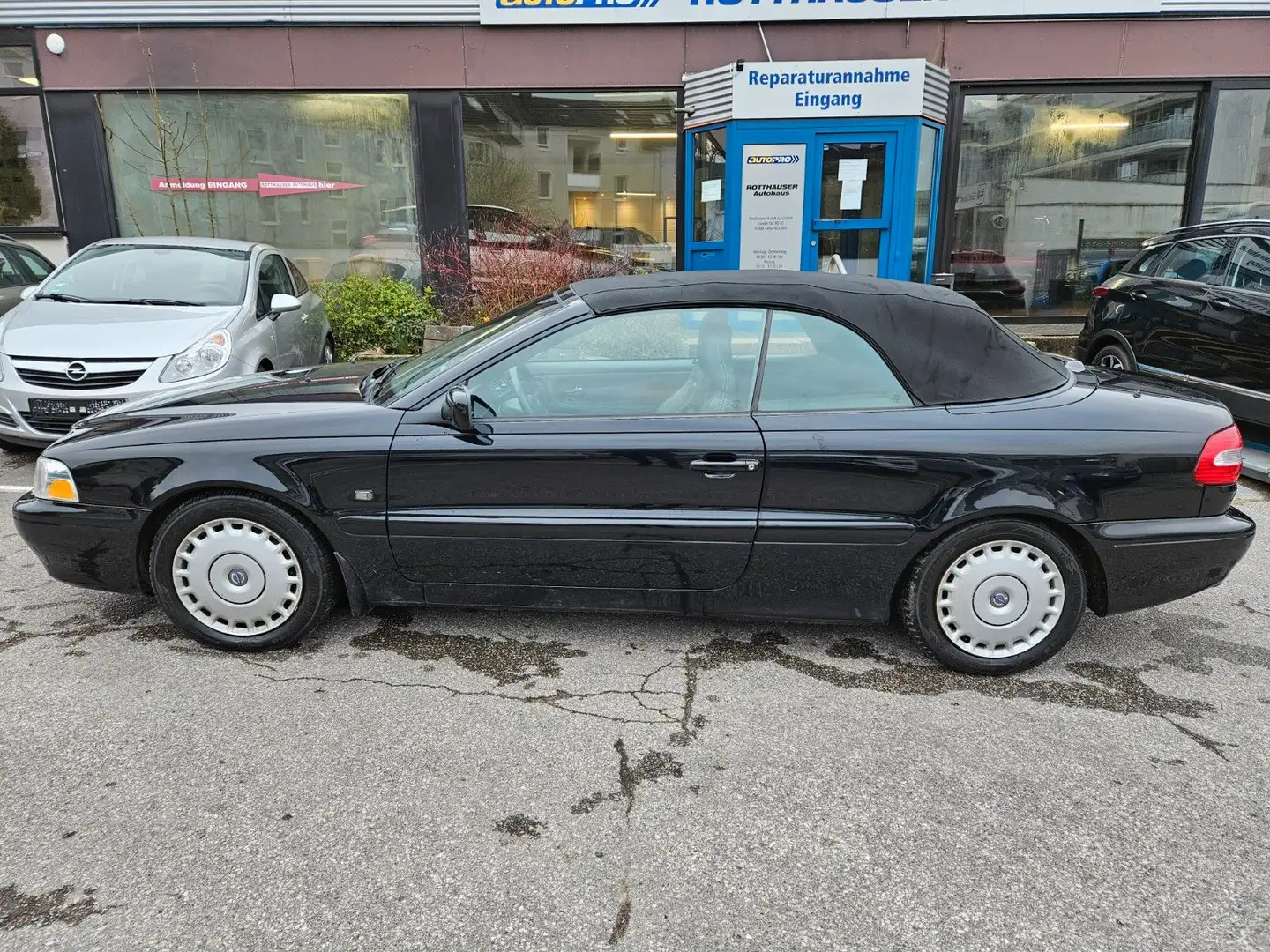 Volvo C70 2.0T CABRIOLET Collection Schwarz - 2