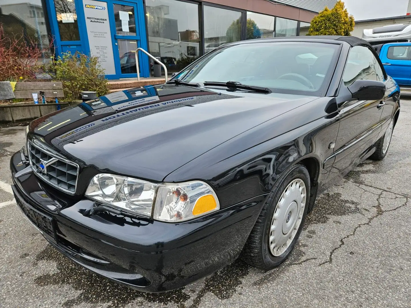 Volvo C70 2.0T CABRIOLET Collection Schwarz - 1