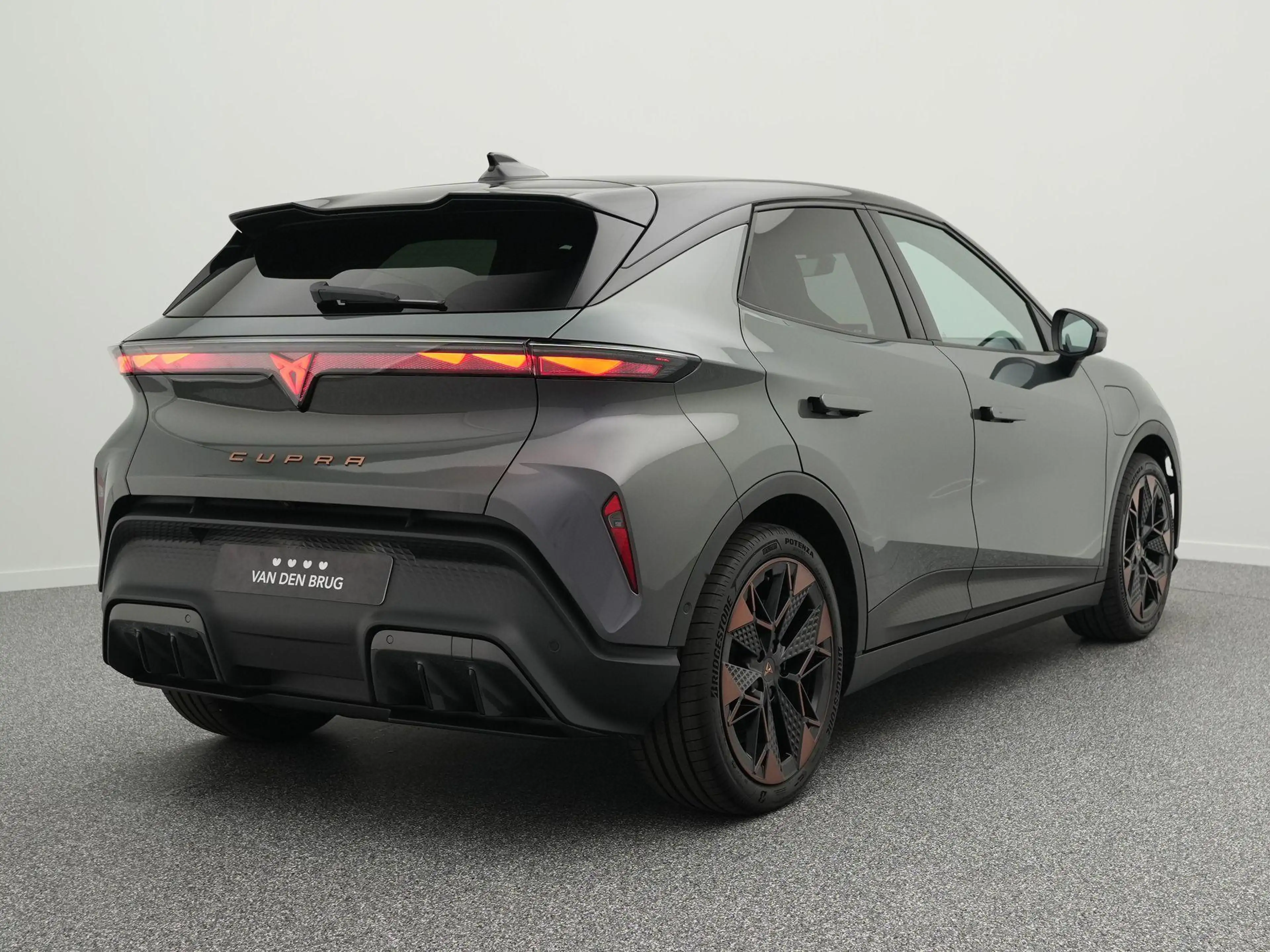 CUPRA Raval Performance 56 kWh 211 PK | Elektrische stoelen | — photo 2
