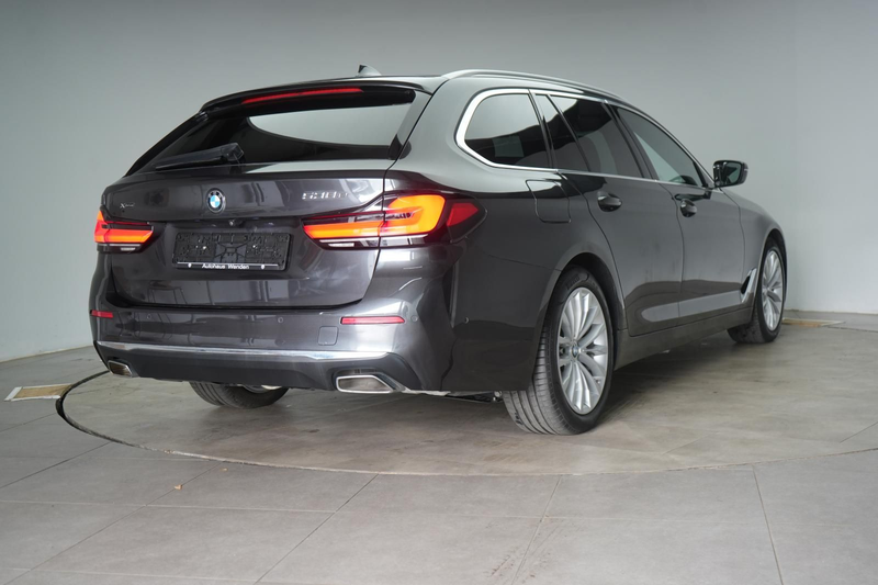 BMW 530 e xDrive Touring Luxury Line AHK/Kamera — photo 4