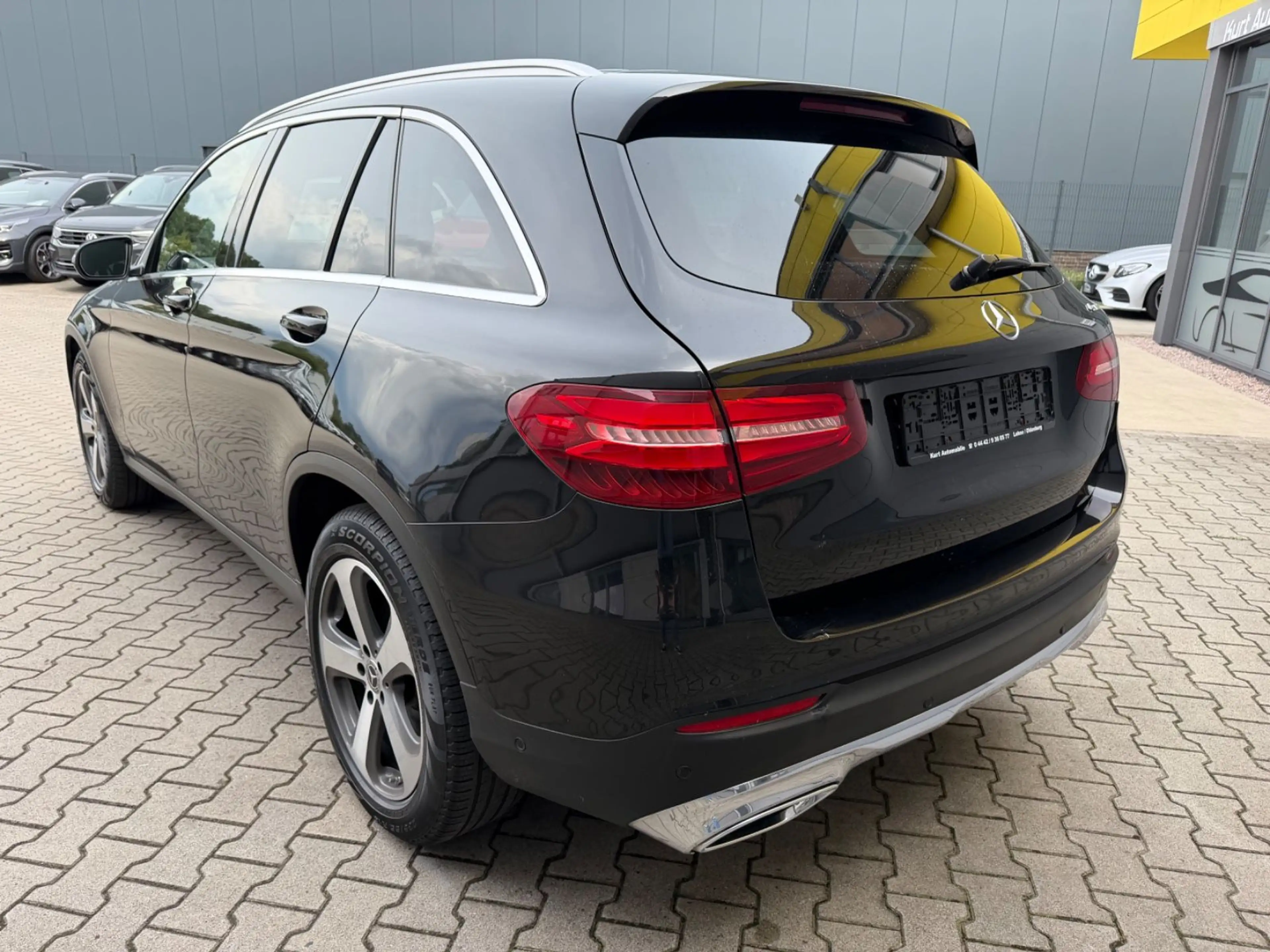Mercedes-Benz GLC 220 d 4Matic/ALLRAD/NAVI/KAMERA/LEDER/LED — photo 5