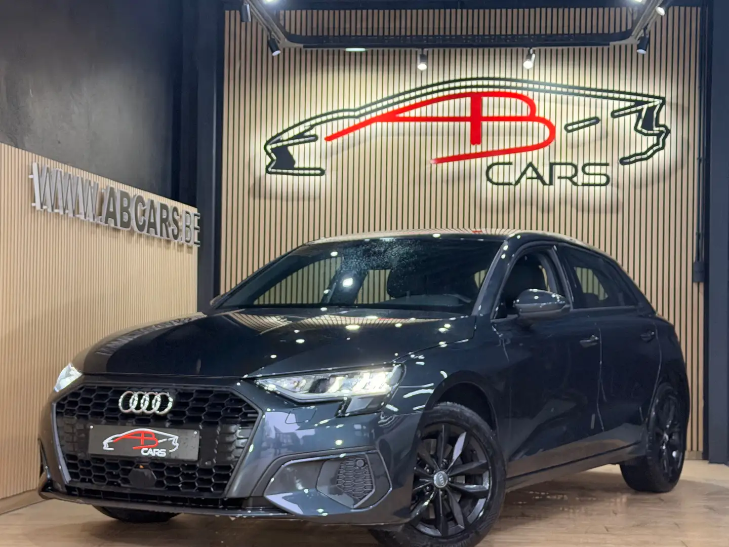 Audi A3 Sportback 35 TFSI * SPORT * GAR 12 MOIS * COCKPIT Grijs - 1