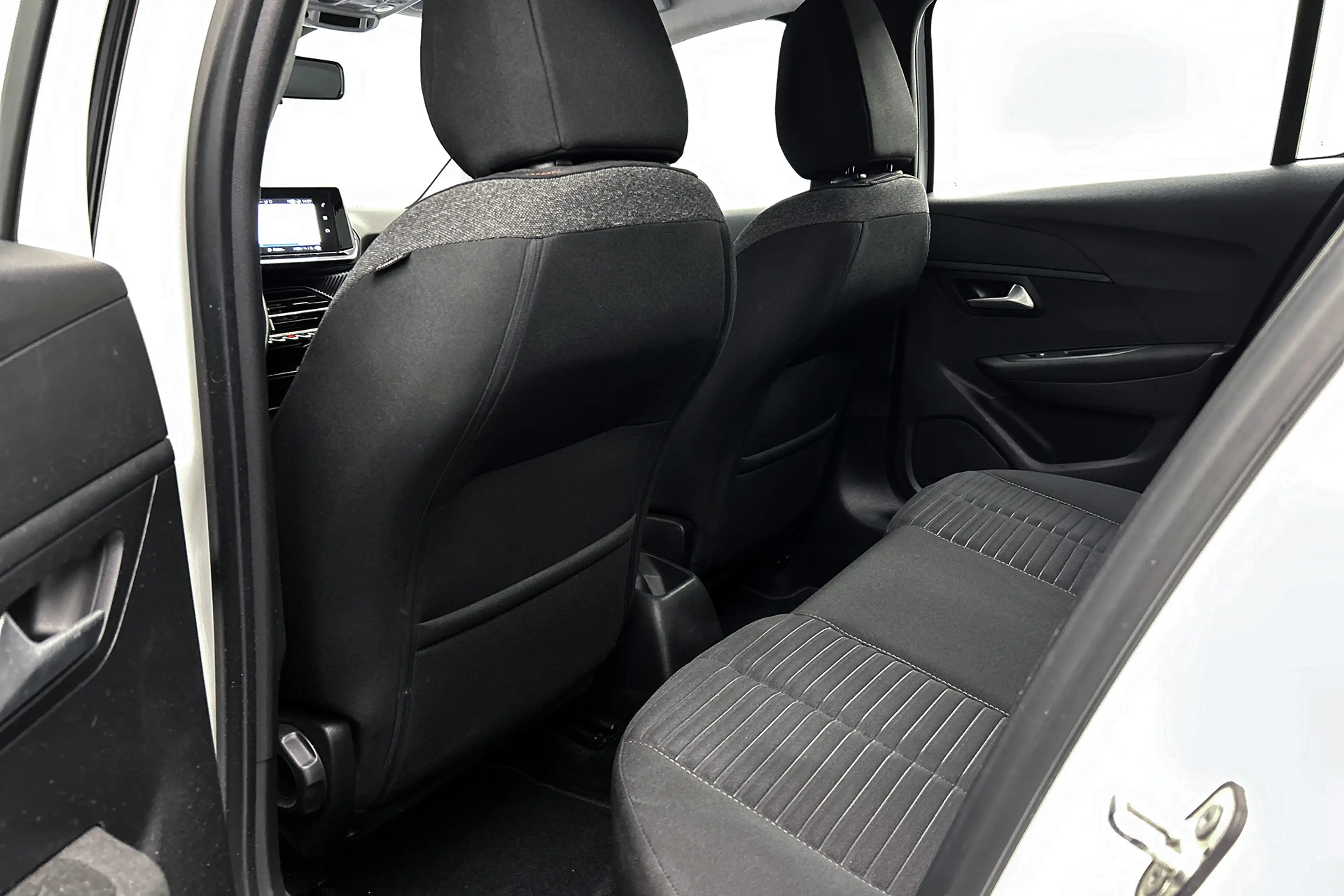 Peugeot 208 1.2 PureTech | LED | Airco | Navigatie | Apple Car — photo 13