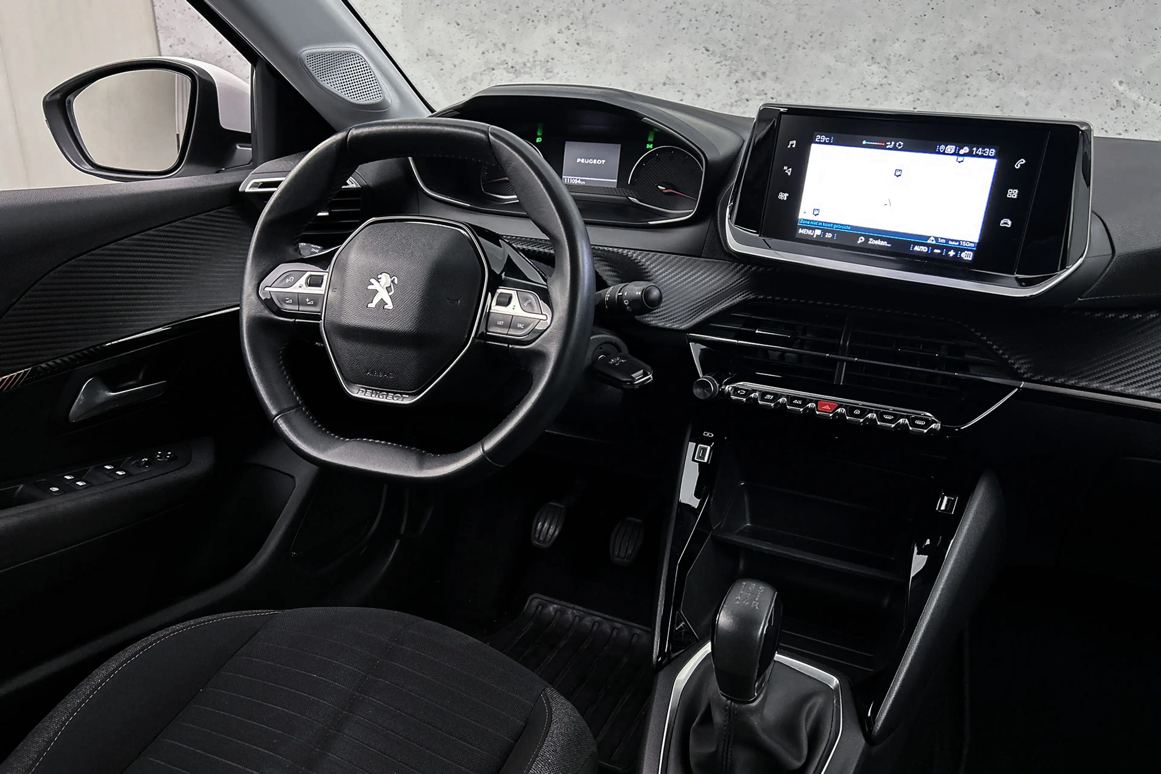 Peugeot 208 1.2 PureTech | LED | Airco | Navigatie | Apple Car — photo 27