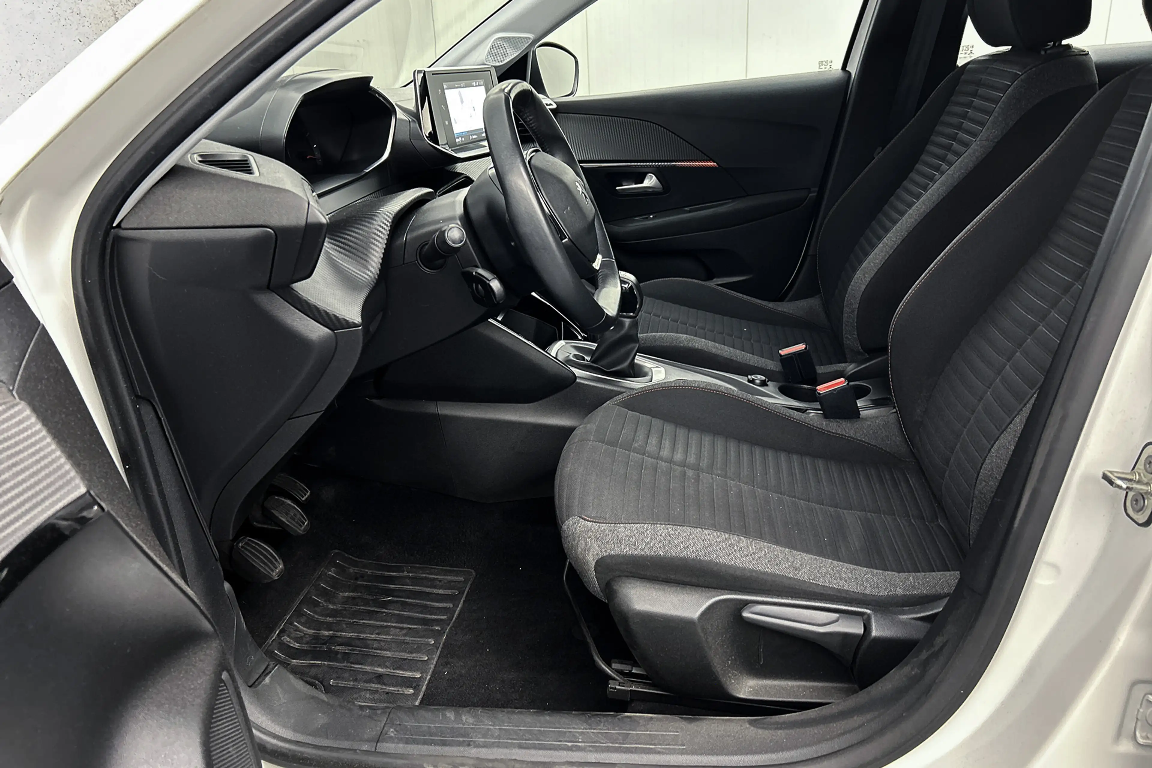 Peugeot 208 1.2 PureTech | LED | Airco | Navigatie | Apple Car — photo 28