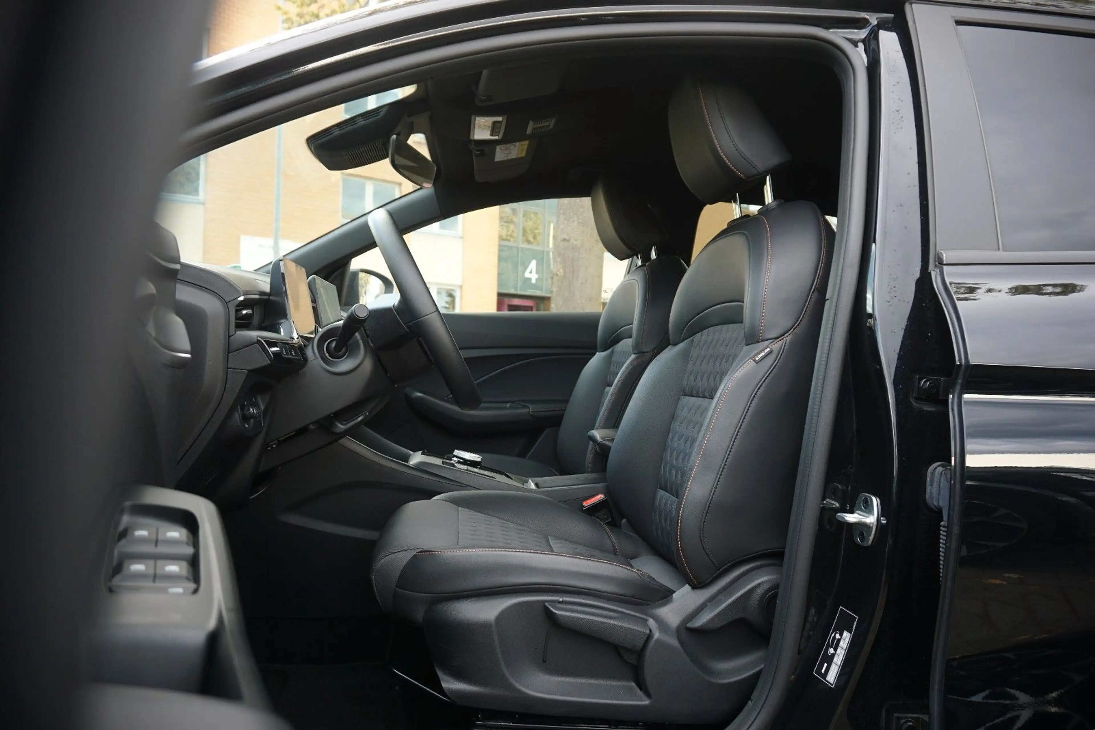 MG MG3 1.5 Hybrid+ 143 kW Luxury / 360° / ACC / — photo 8