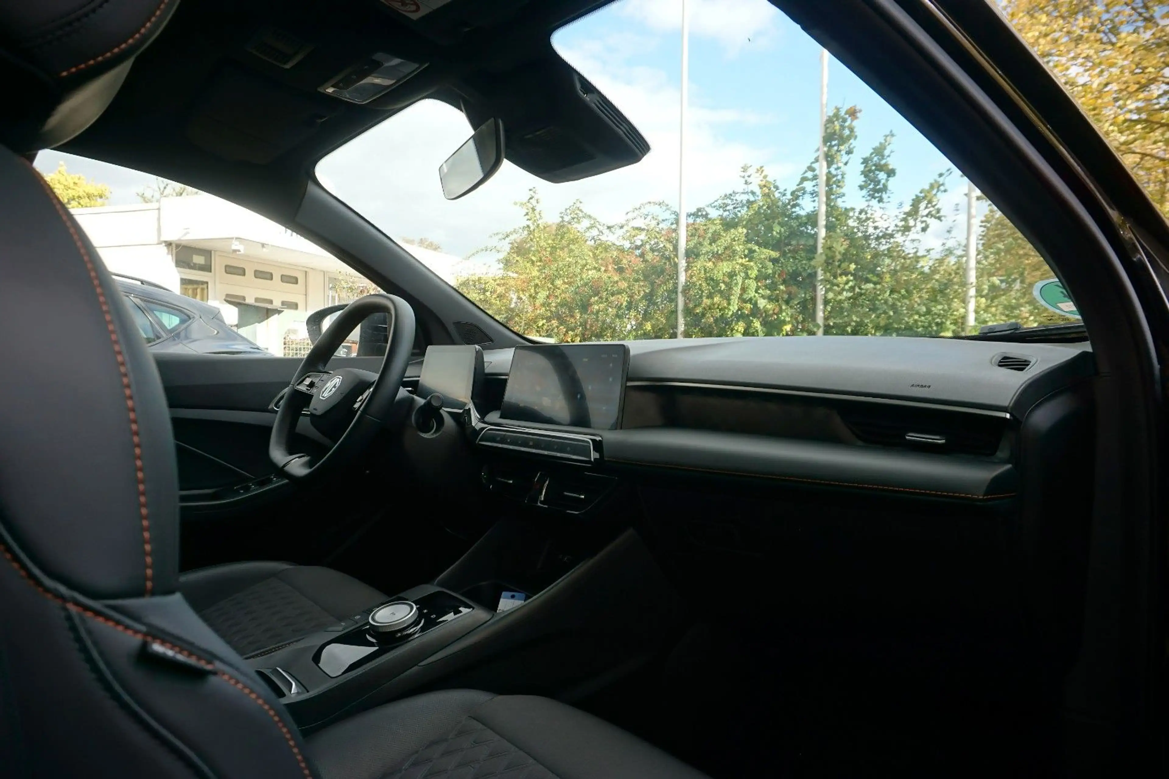 MG MG3 1.5 Hybrid+ 143 kW Luxury / 360° / ACC / — photo 12