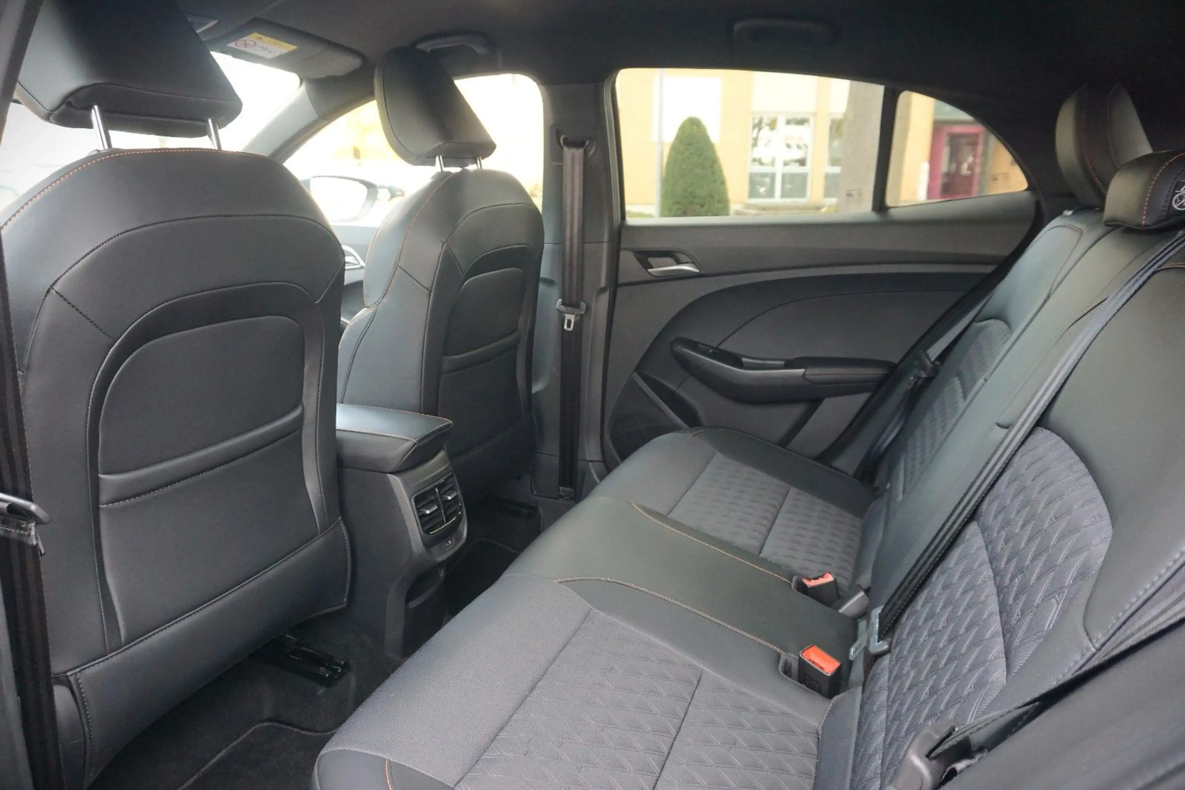 MG MG3 1.5 Hybrid+ 143 kW Luxury / 360° / ACC / — photo 10