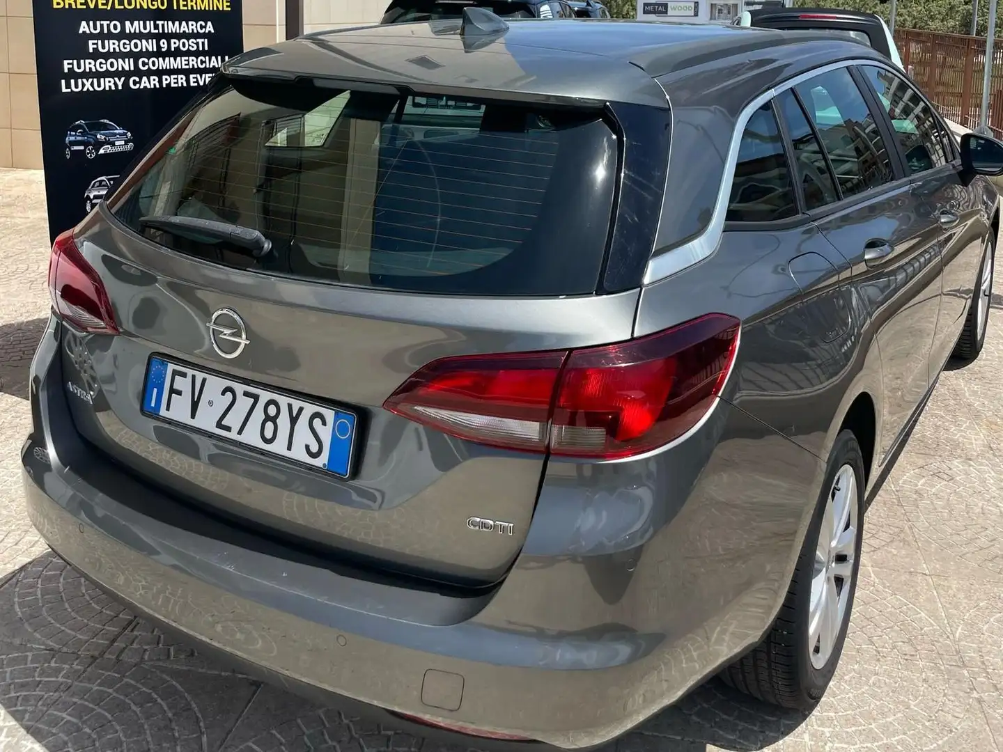 Opel Astra Astra Sports Tourerr 1.6 cdti Dynamic 136cv auto Grigio - 2