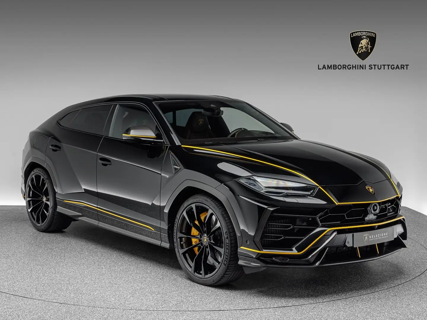 Lamborghini Urus Schwarz - 1