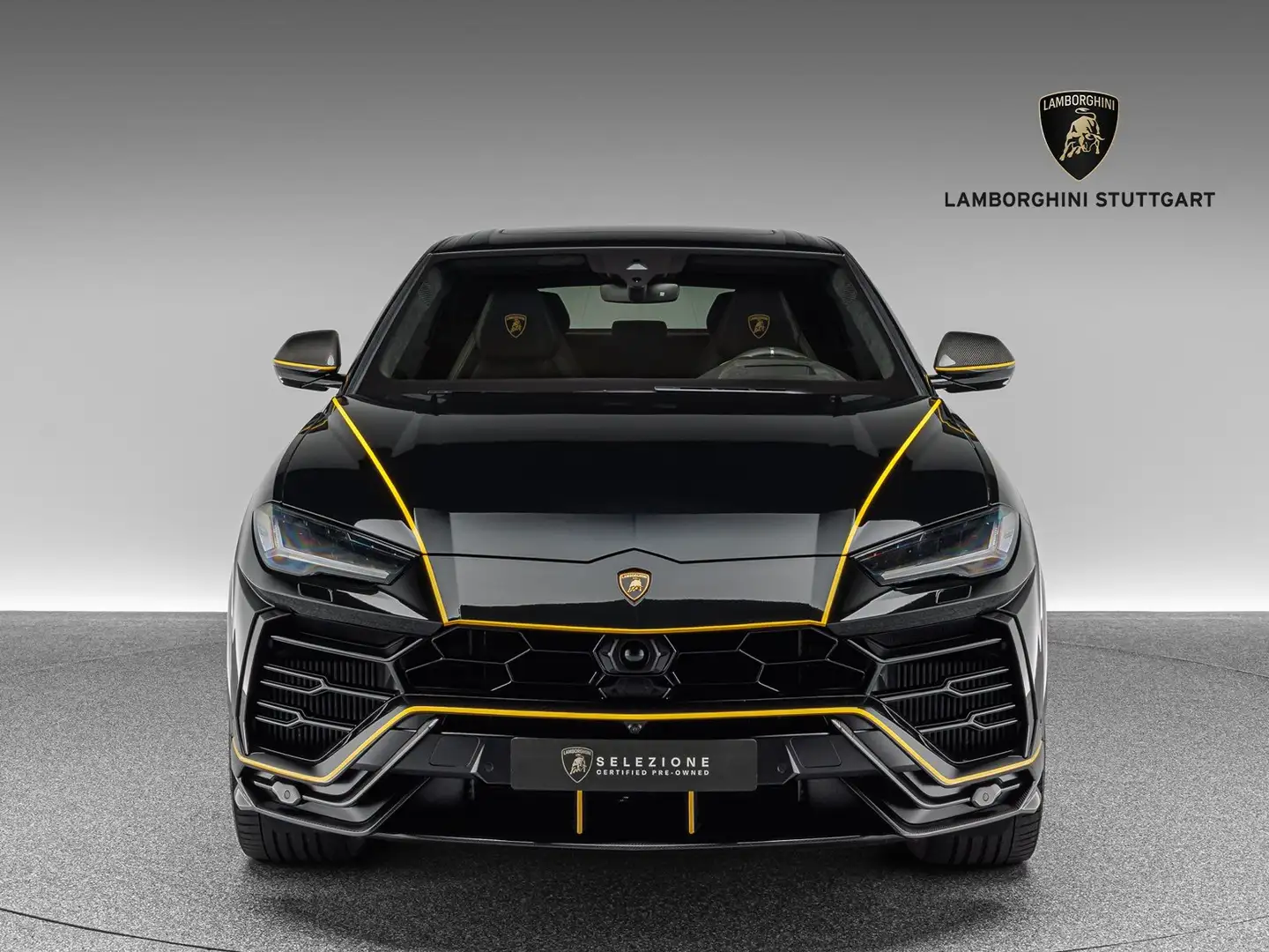 Lamborghini Urus Schwarz - 2