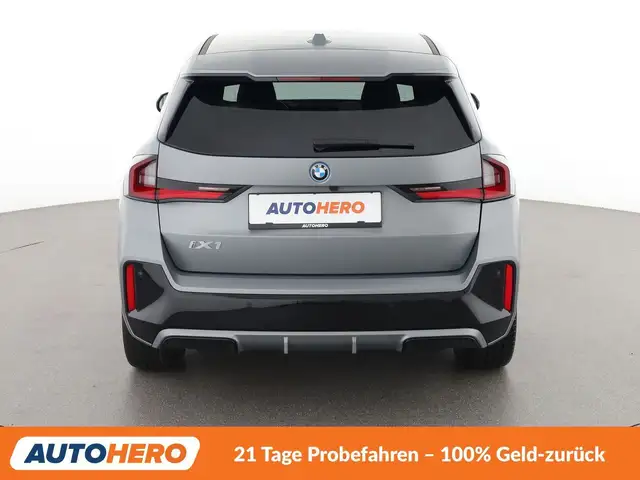 BMW Ix1 view 5