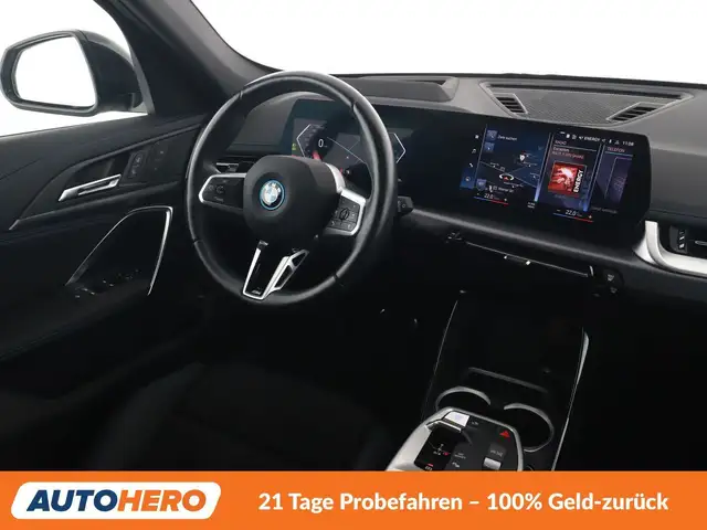 BMW Ix1 view 14
