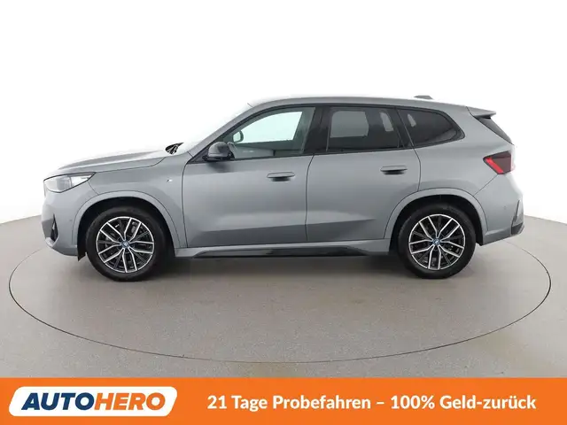 BMW Ix1 view 3