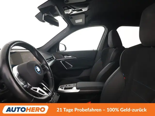 BMW Ix1 view 11