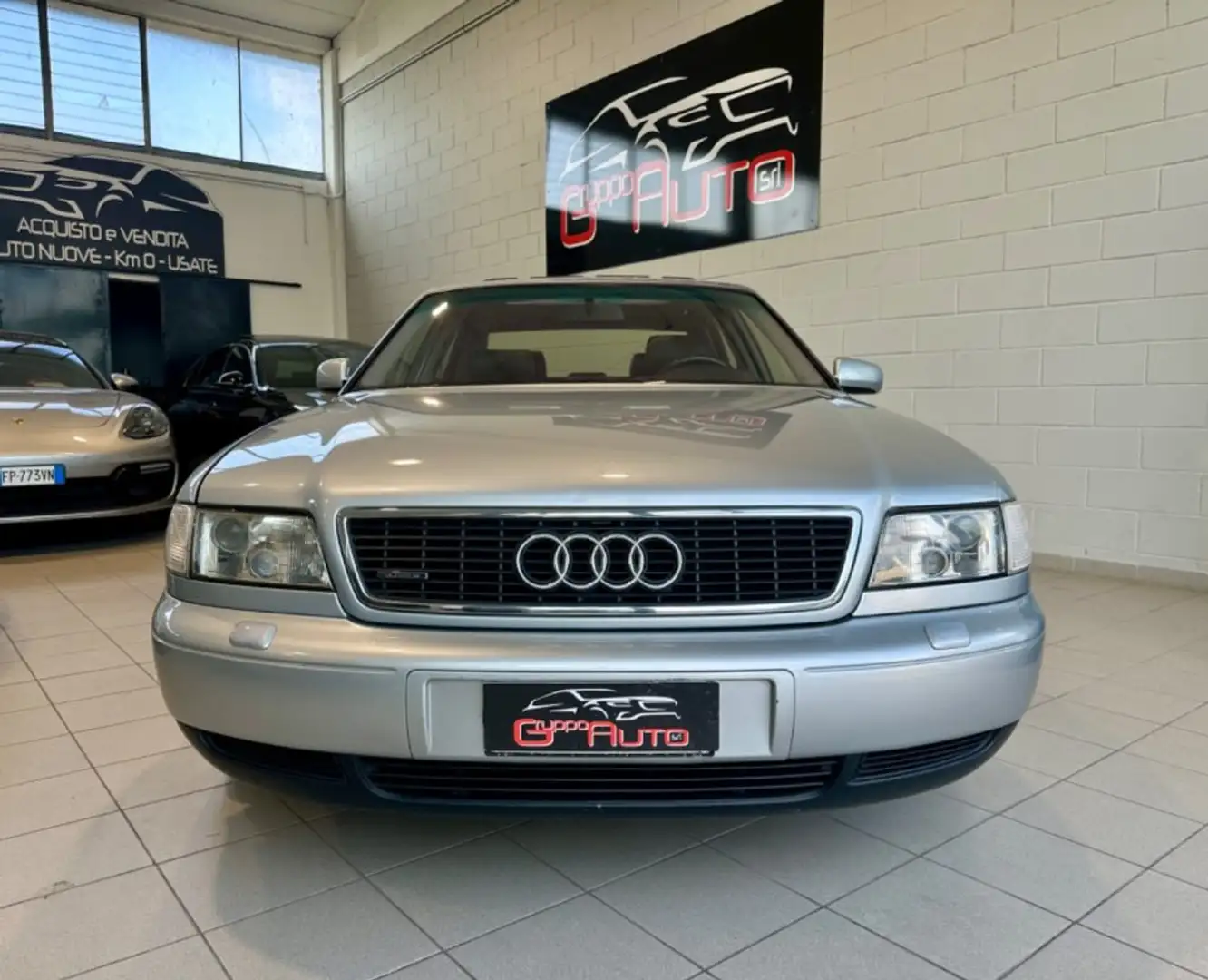 Audi A8 4.2 V8 cat quattro Tiptronic Silber - 2