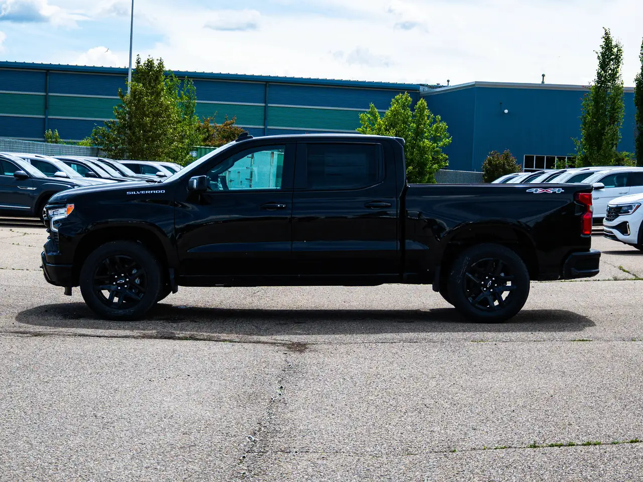 Chevrolet Silverado 1500 photo Chevrolet Silverado 1500