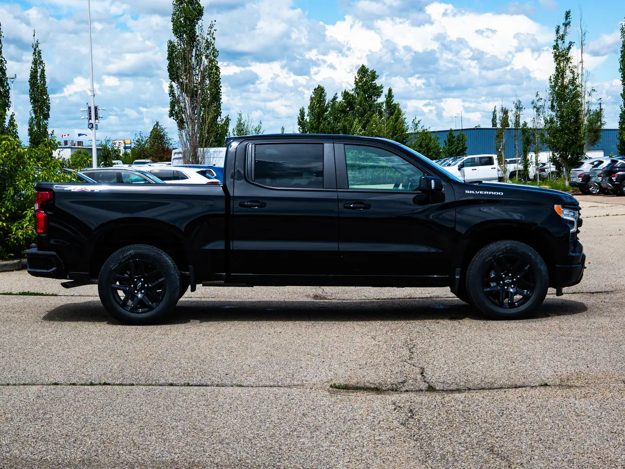 Chevrolet Silverado 1500 photo Chevrolet Silverado 1500