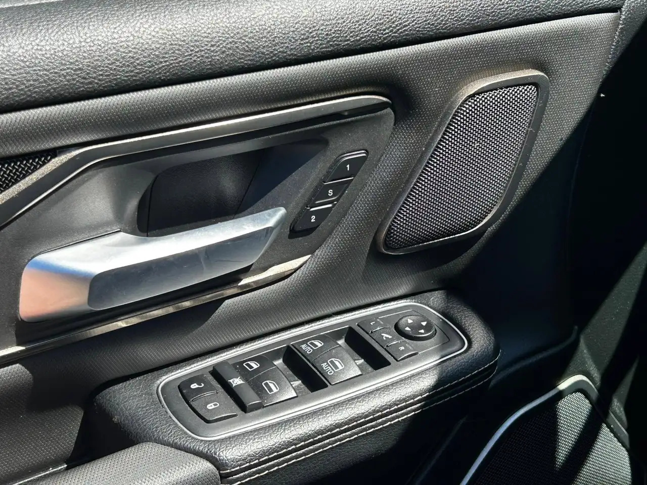 RAM 1500 fotografie RAM 1500