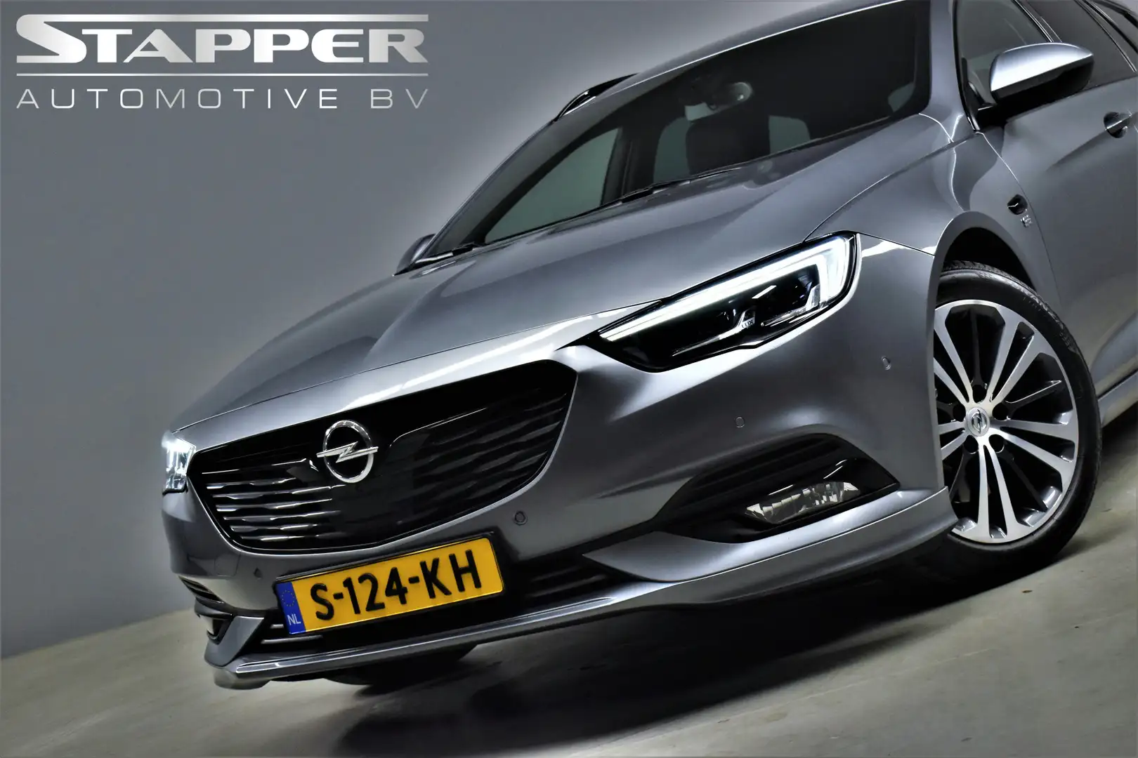 Opel Insignia Sports Tourer 1.6 Turbo 200pk Automaat Exclusive O Grijs - 2