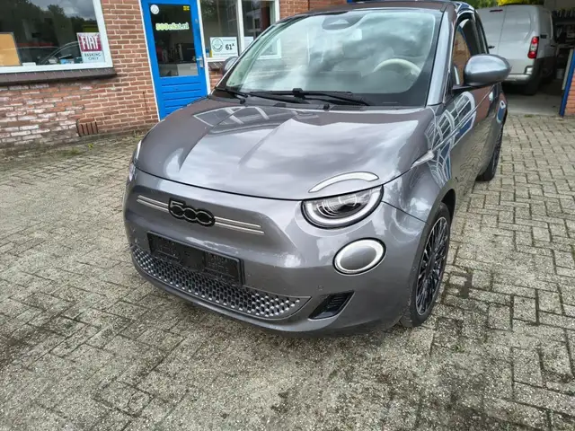 Fiat 500 view 2