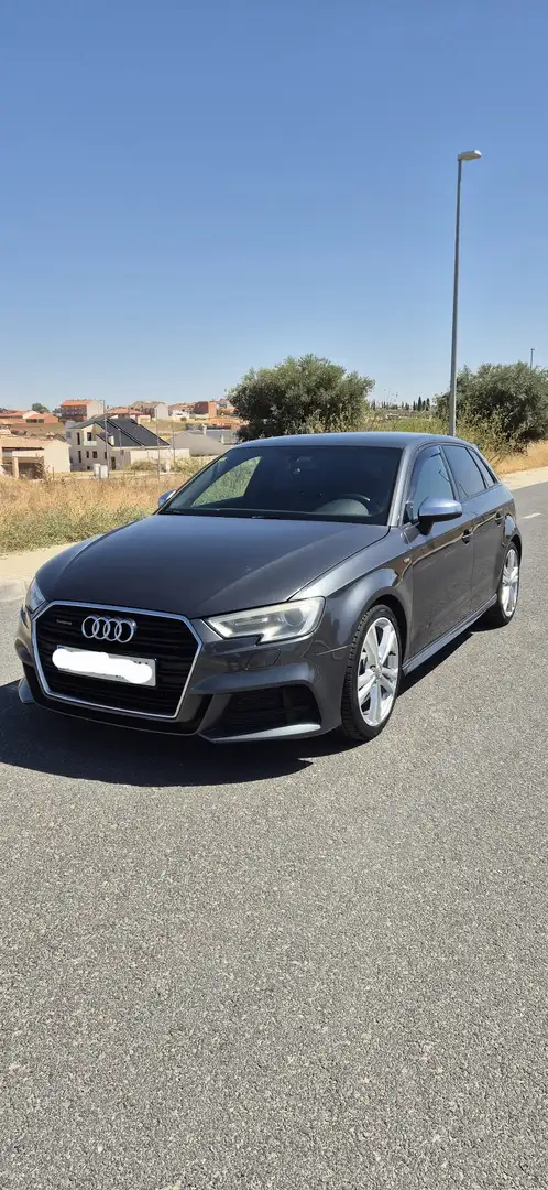 Audi A3 Sportback 2.0TDI S Line Edition Q. 110kW Gris - 1