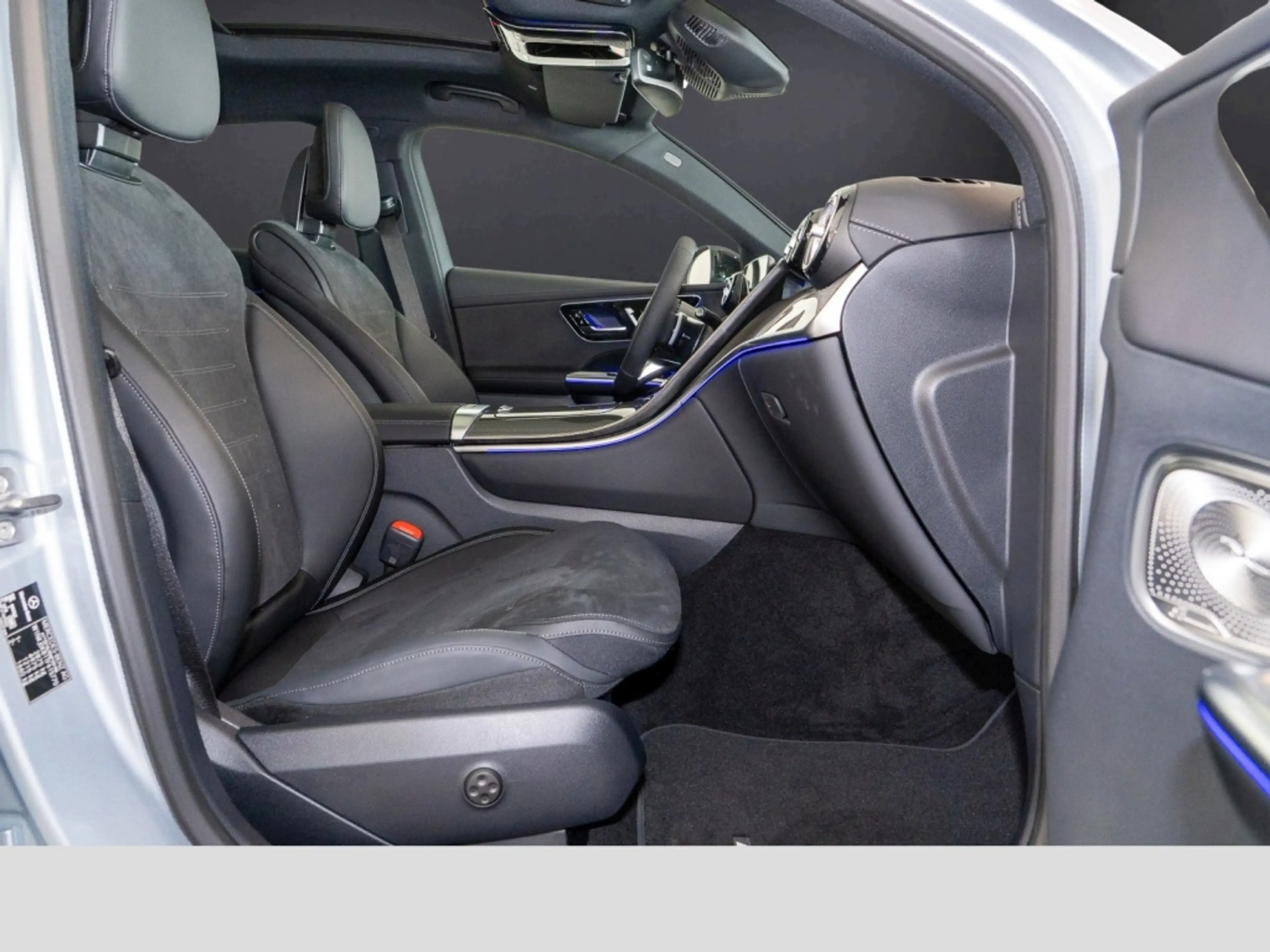 Mercedes-Benz GLC 300 de 4MATIC Coupé mit EQ Hybrid Technologie — photo 4